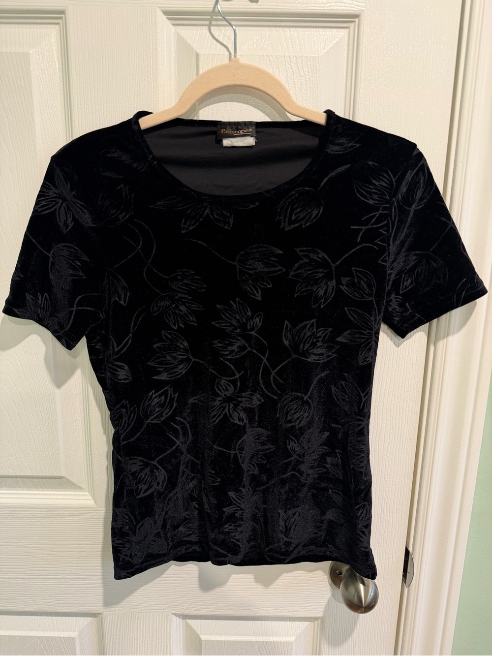 Black Floral Embossed Velvet Short Sleeve Tee